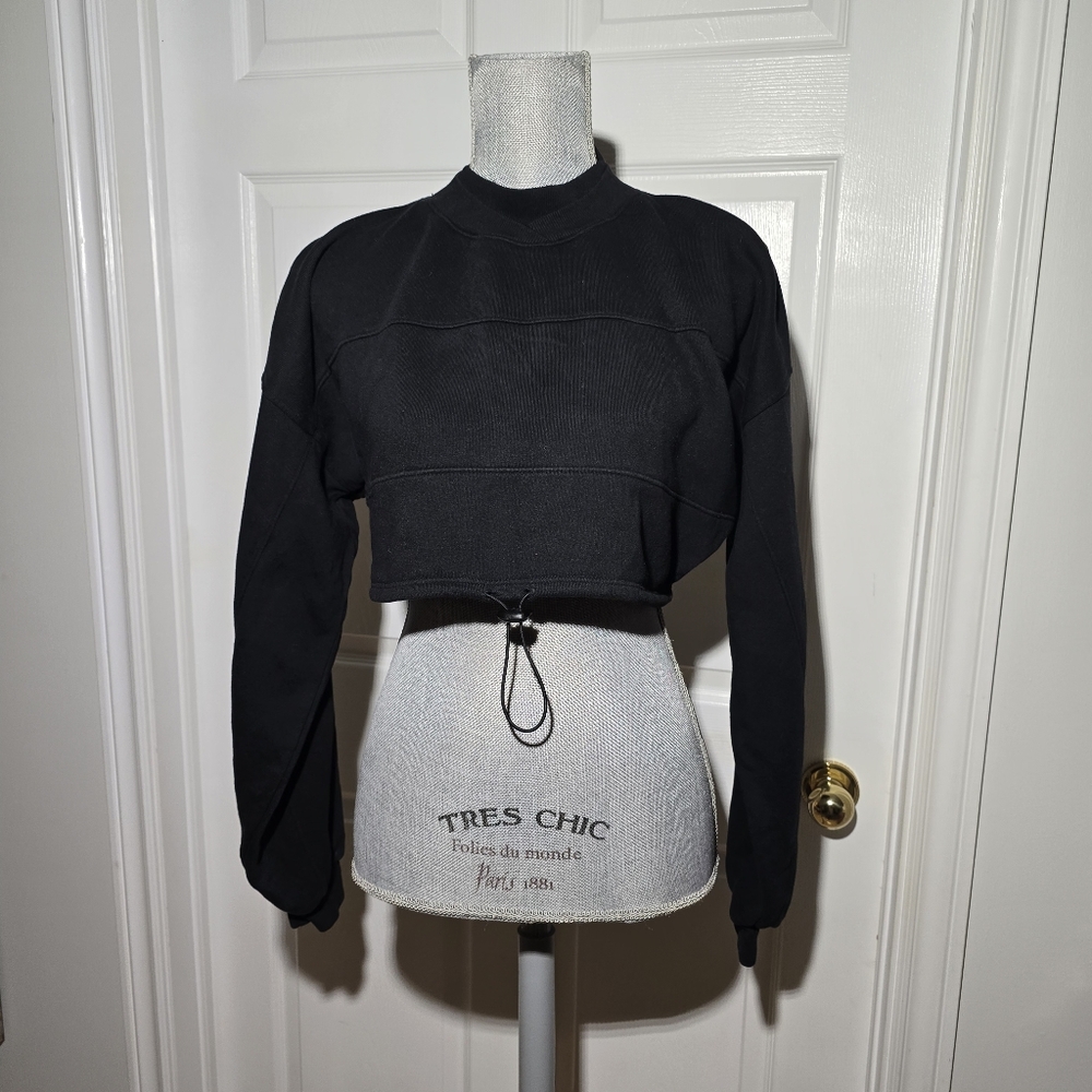 Joah Brown Black Cropped Sweater